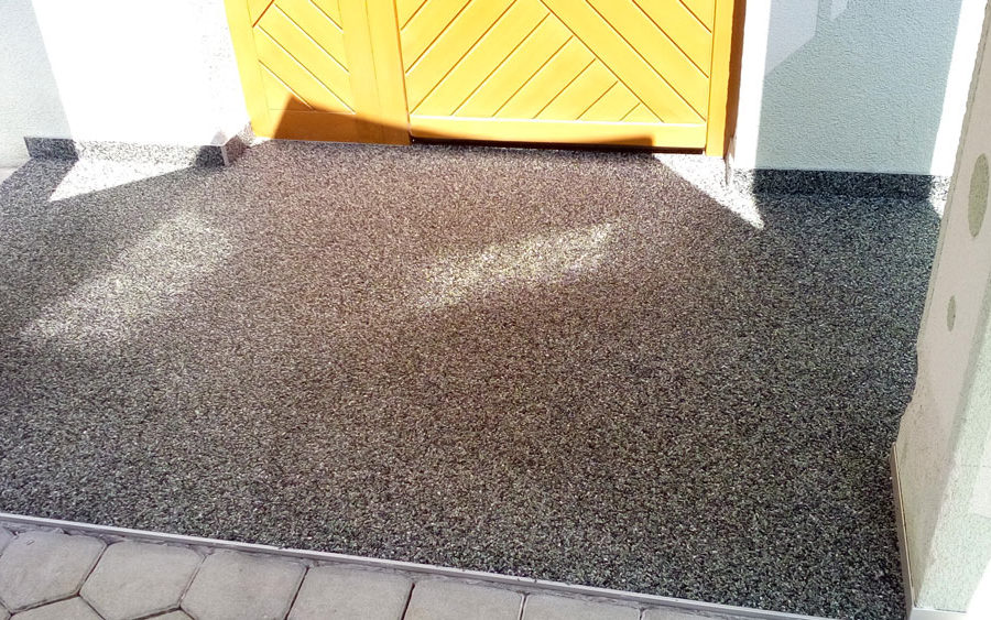 Kunstharzboden Aufgang Aussenbereich