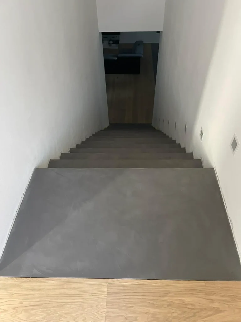 Mikrozement Boden Badezimmer Küche Treppe poxbo